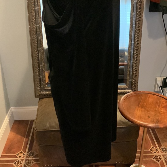 Vince Camuto Dress Velvet & Sheer Cold Shoulder - Picture 6 of 9